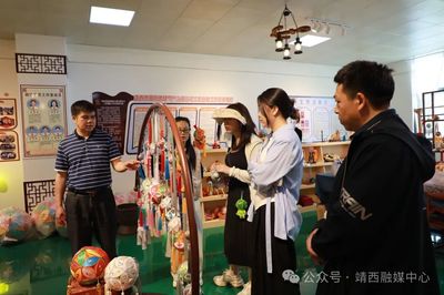 共拓民族手工艺新赛道——北京依文集团赴靖西考察壮族非物质文化遗产的现代服装设计之旅